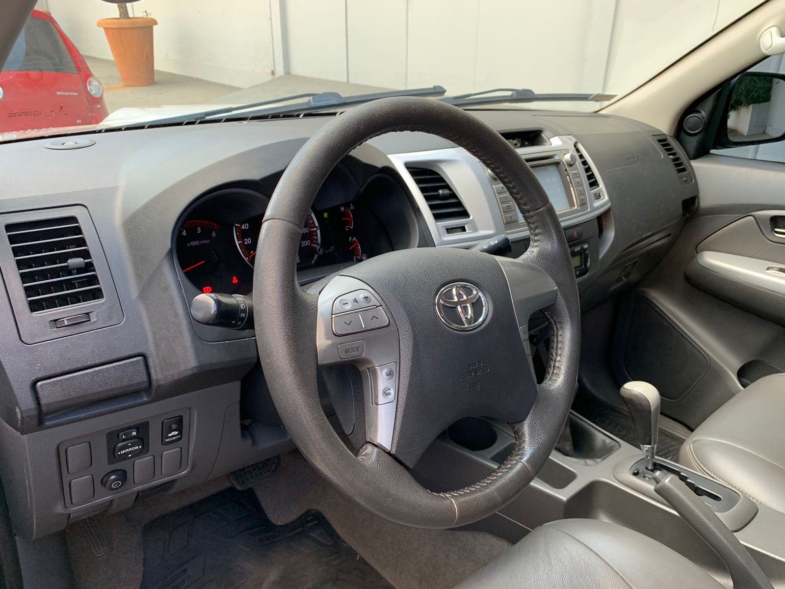 Toyota Hilux 2012 SRV Diesel Automático