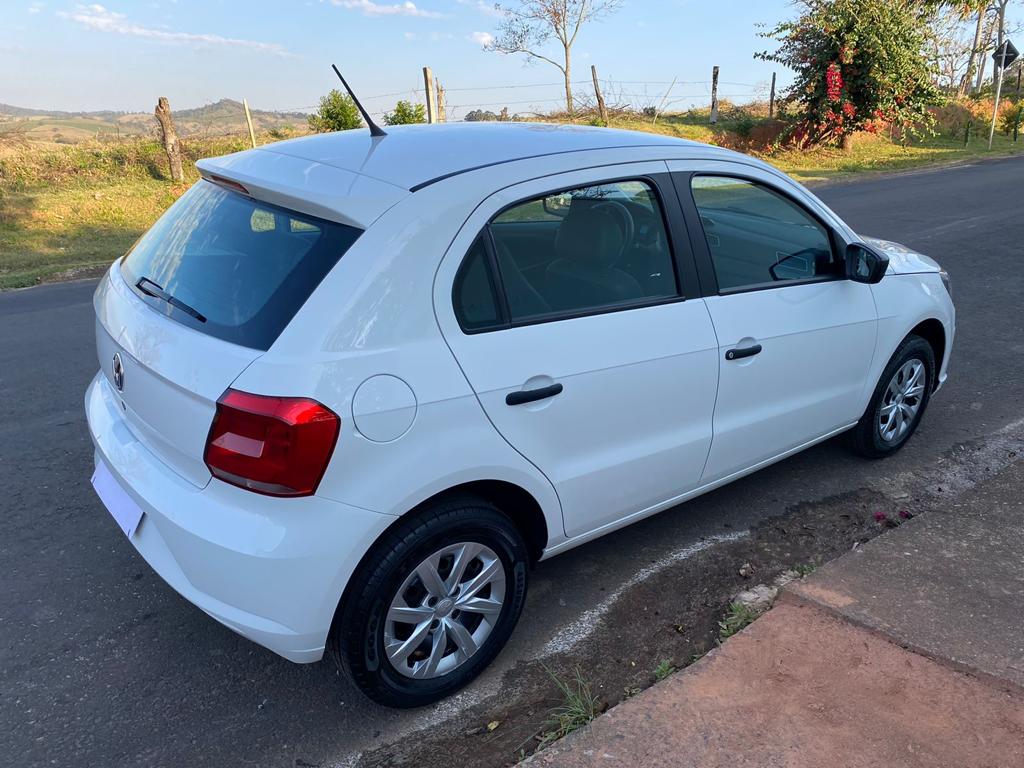 GOL 1.0 G8 2010