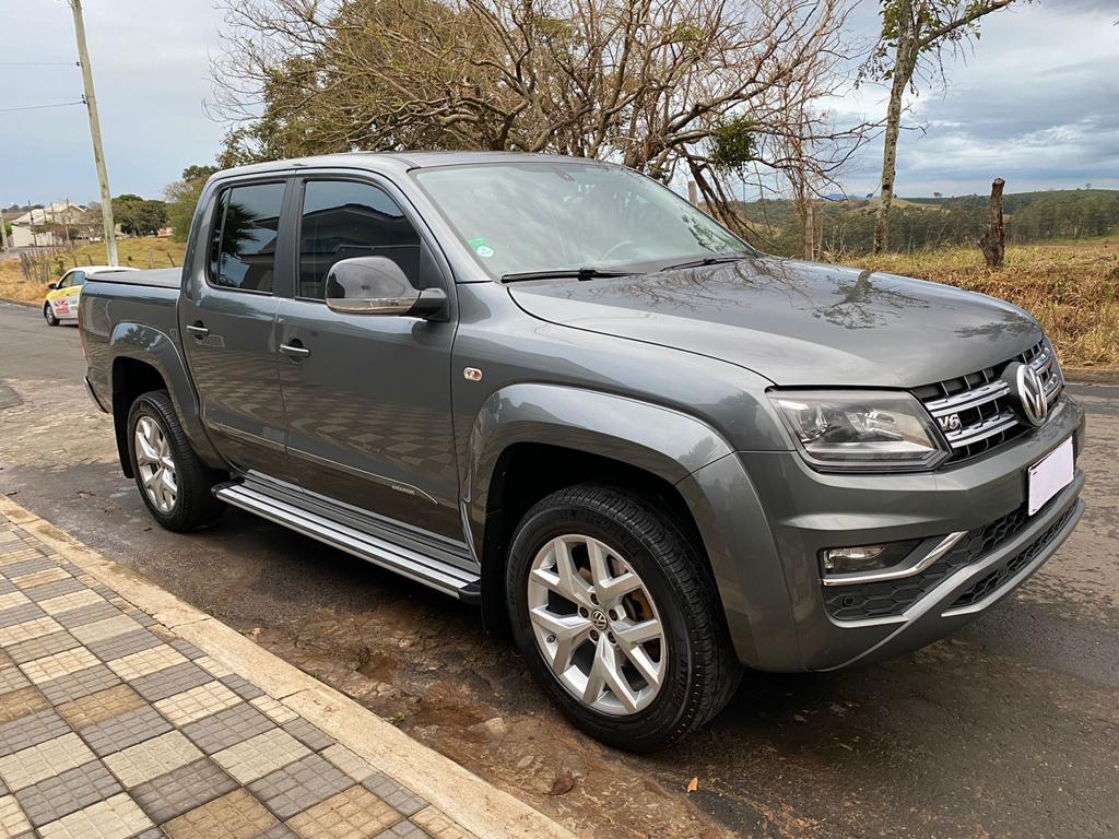 Amarok V6 2021 único dono