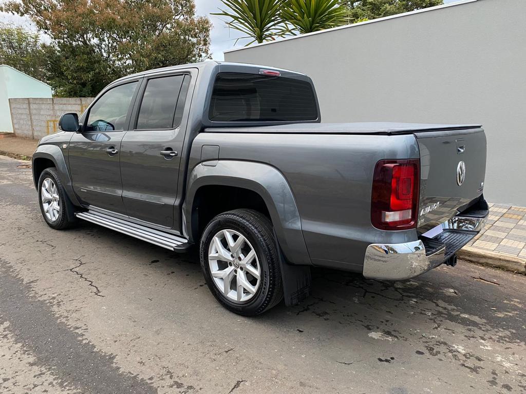 Amarok V6 2021 único dono