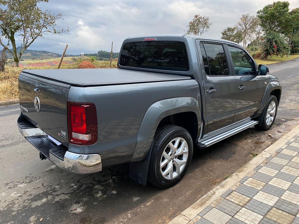 Amarok V6 2021 único dono