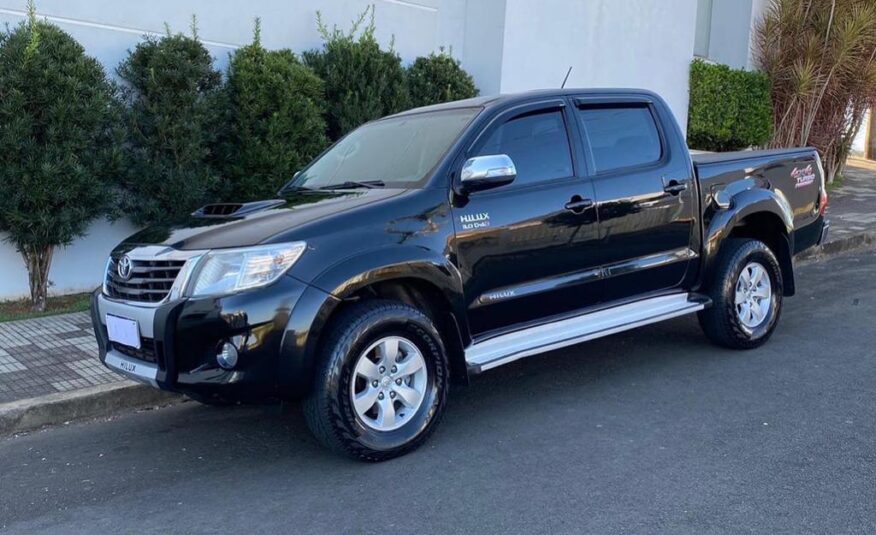 HILUX  SRV DIESEL 2013 AUTOMÁTICA