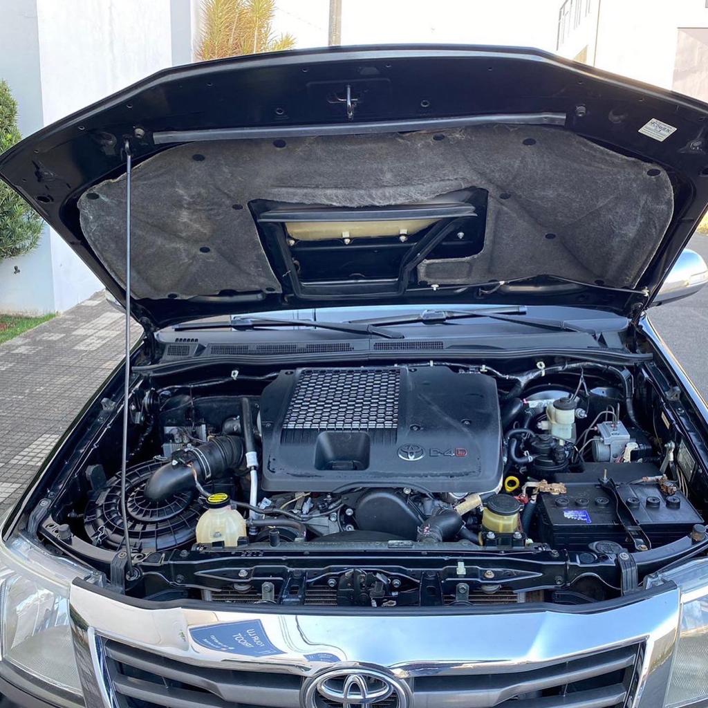 HILUX  SRV DIESEL 2013 AUTOMÁTICA