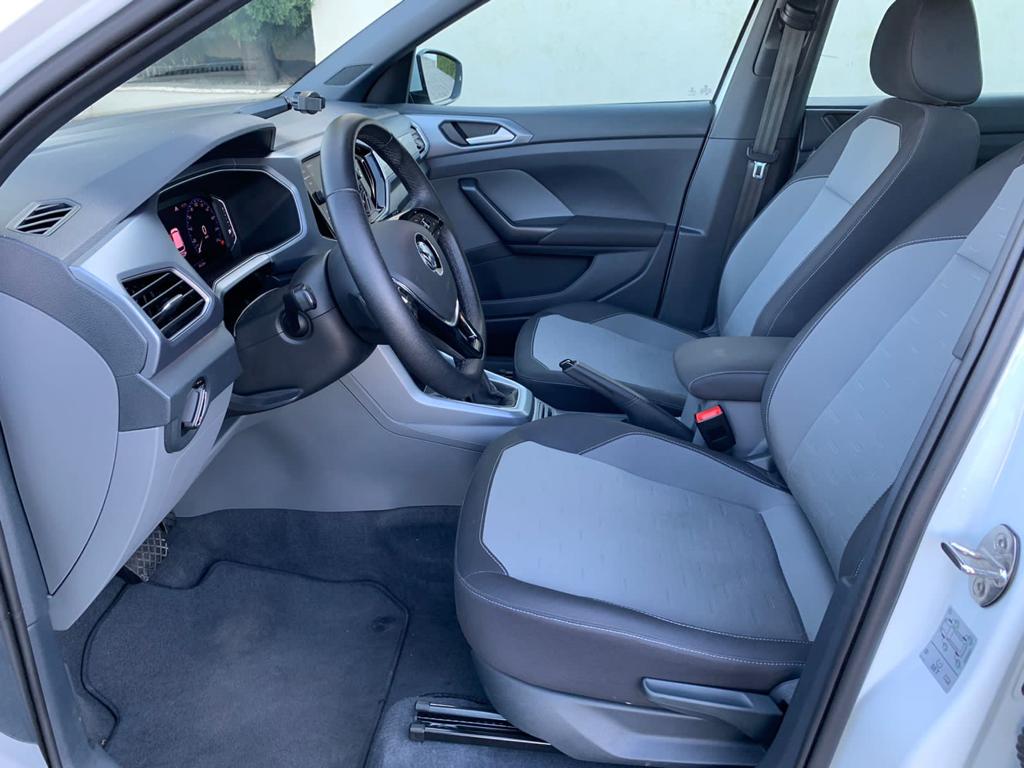 T- CROSS 2020 COMFORTLINE AUTOMÁTICO