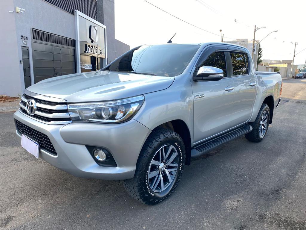 HILUX SRX 2017 DIESEL AUTOMÁTICO