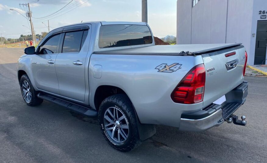 HILUX SRX 2017 DIESEL AUTOMÁTICO