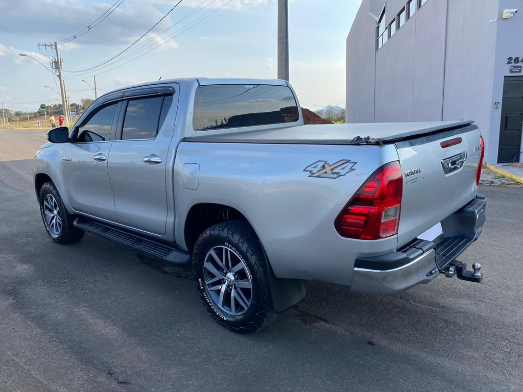 HILUX SRX 2017 DIESEL AUTOMÁTICO