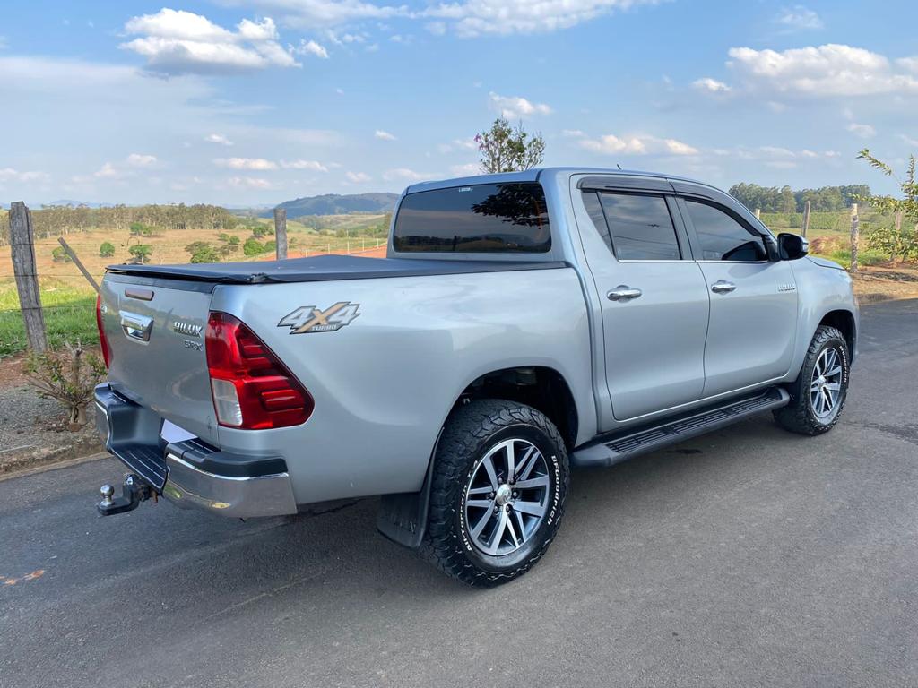 HILUX SRX 2017 DIESEL AUTOMÁTICO