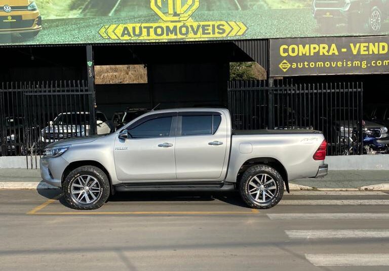 HILUX SRX 2017 DIESEL AUTOMÁTICO